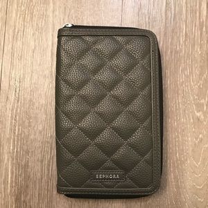 Sephora Zippered Cosmetic Makeup Brush Holder.​